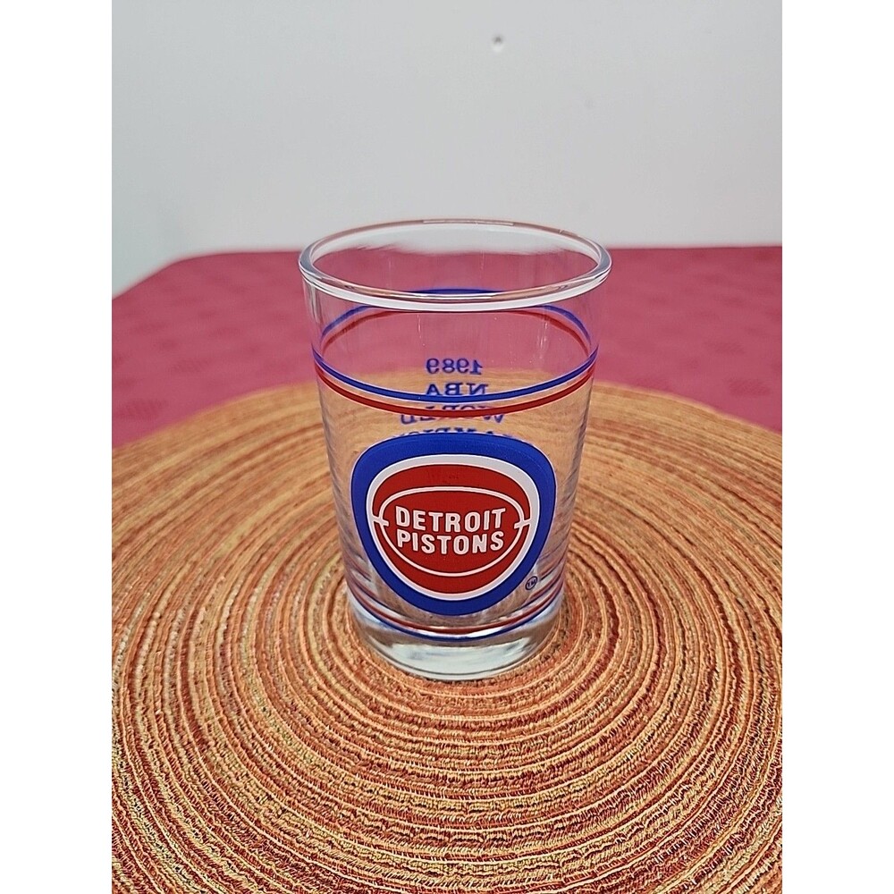 Detroit Pistons Glasses 1989 NBA World Champion Glass W/ Palace Gameday Giveaway - Picture 3 of 12